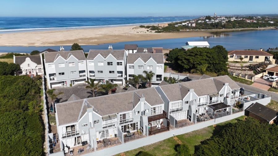 2 Bedroom Property for Sale in Aston Bay Eastern Cape